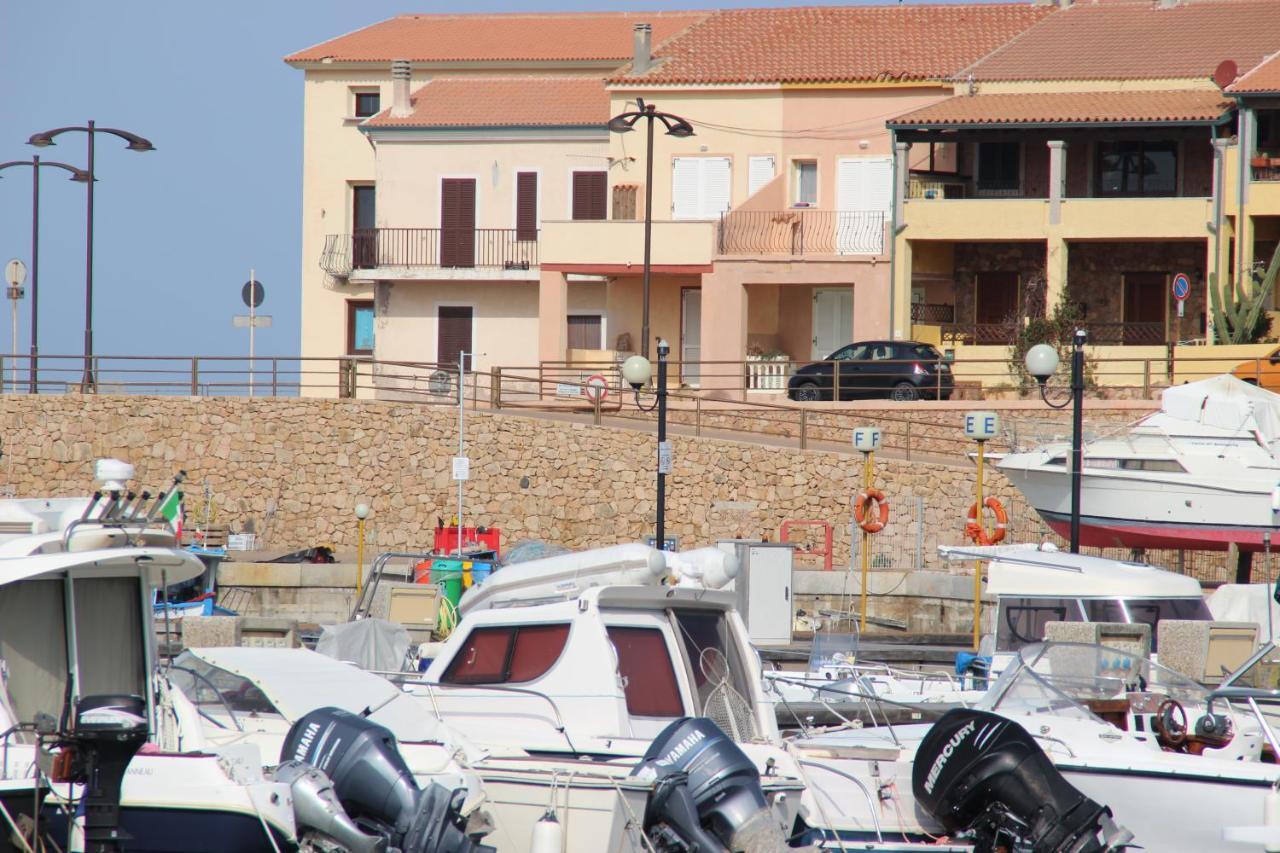 Borgo Spiaggia Vista Mare Isola Rossa Exterior foto