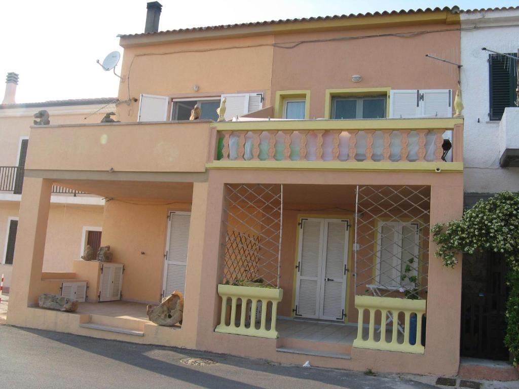 Borgo Spiaggia Vista Mare Isola Rossa Exterior foto